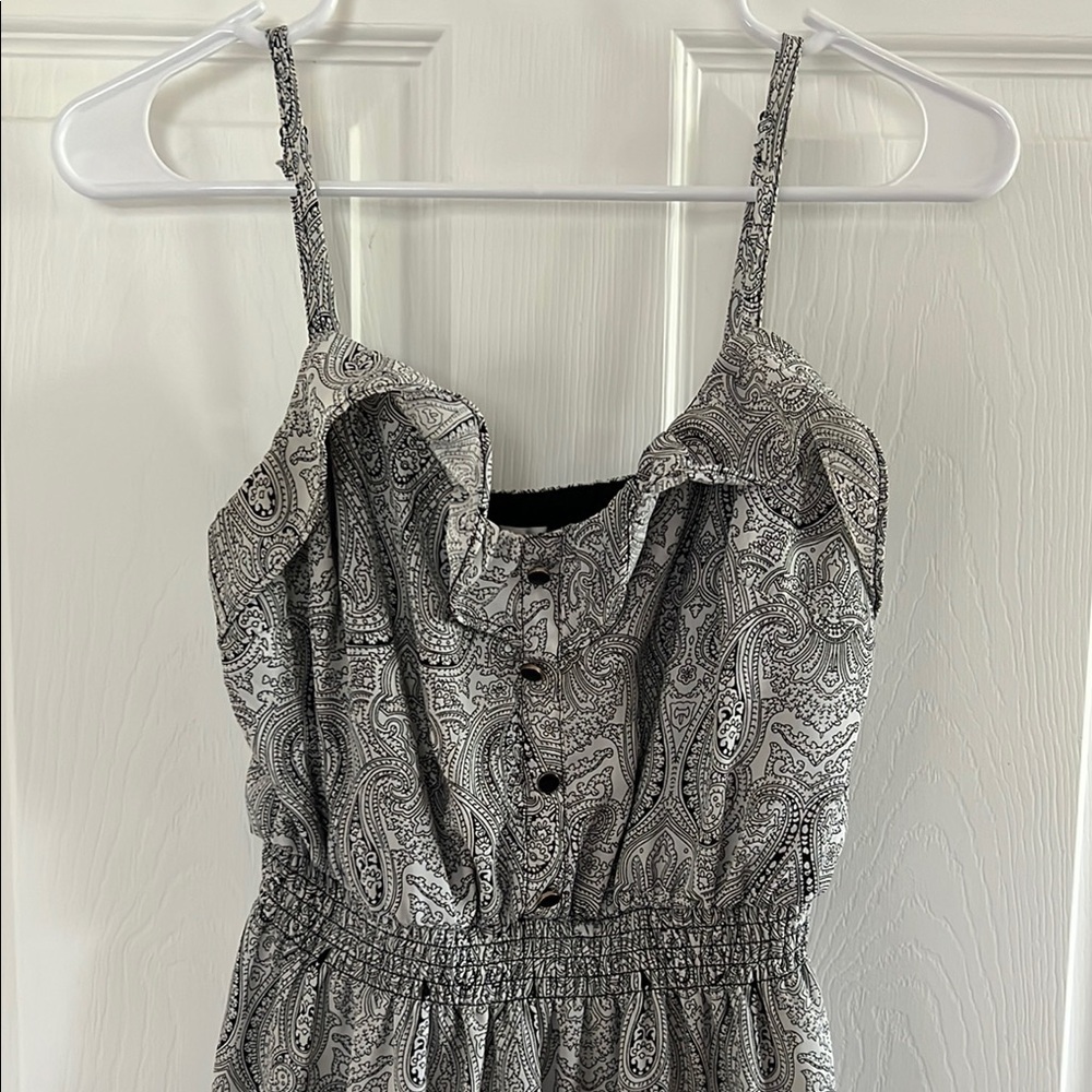 Dynamite Elegant Black and White Paisley Dress - Picture 2 of 5